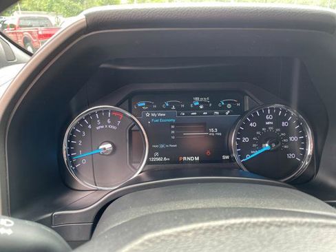 Used 2018 Ford Expedition Max XLT w/ Equipment Group 202A AWD/4WD image 18