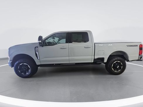 Used 2025 Ford F350 Lariat w/ Tremor Off-Road Package AWD/4WD image 7