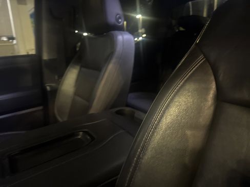 Used 2020 Chevrolet Silverado 1500 LT Trail Boss image 10