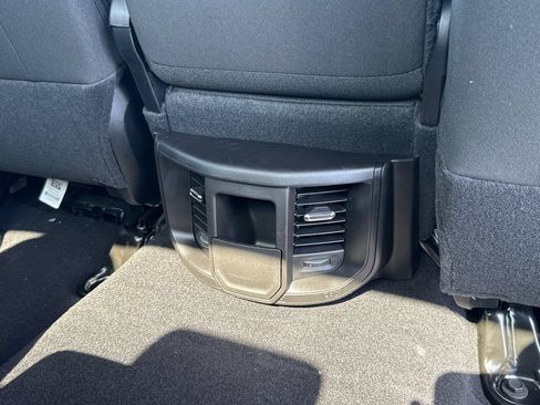 New 2026 RAM 2500 Big Horn AWD/4WD image 17