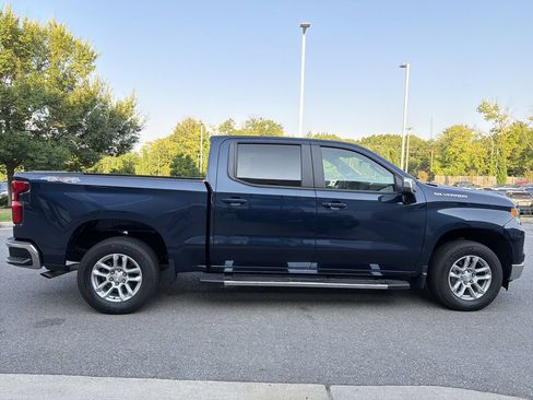 Used 2023 Chevrolet Silverado 1500 LT AWD/4WD image 2