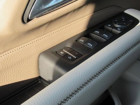 Used 2021 GMC Yukon Denali image 28