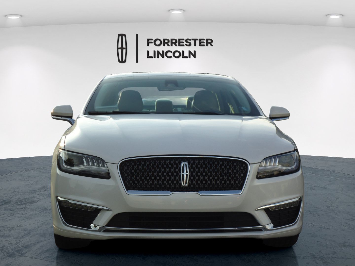 Used 2019 Lincoln MKZ Reserve w/ Reserve Plus Package FWD image 8