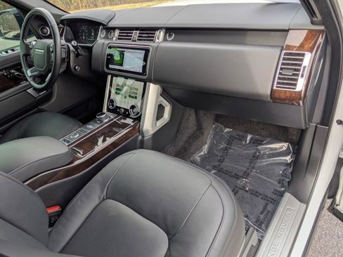 Used 2022 Land Rover Range Rover P525 Westminster Edition image 29