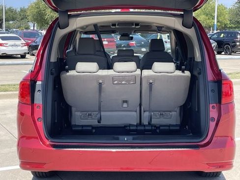 Certified 2024 Honda Odyssey Touring image 30