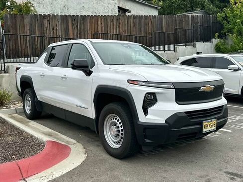 Used 2024 Chevrolet Silverado EV W/T AWD/4WD image 2