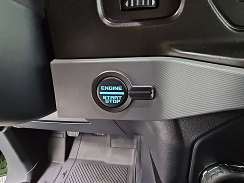 Used 2022 Ford Bronco Black Diamond image 24