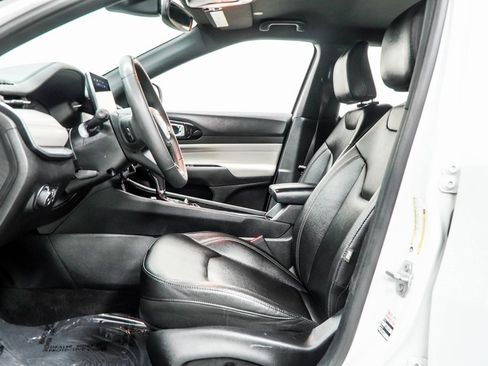 Used 2024 Jeep Compass Limited image 40