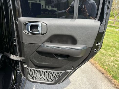 Used 2021 Jeep Wrangler Unlimited Rubicon 4xe w/ Steel Bumper Group image 43