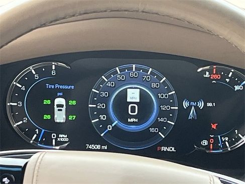 Used 2020 Cadillac Escalade Platinum image 16