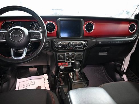 Used 2023 Jeep Wrangler Unlimited Rubicon w/ Cold Weather Group image 13