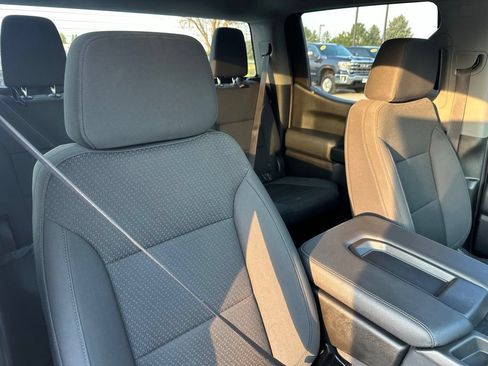 Used 2021 Chevrolet Silverado 1500 Custom AWD/4WD image 27