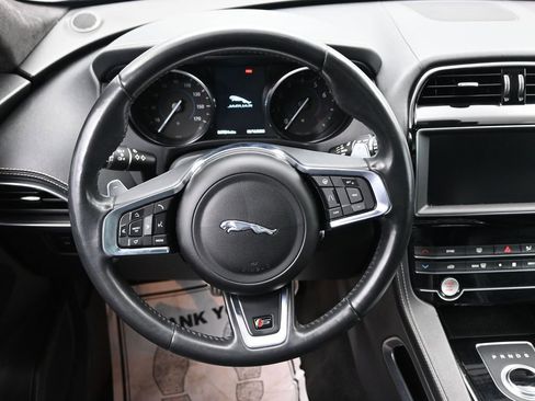 Used 2020 Jaguar F-PACE S image 20