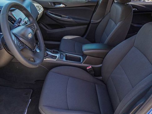 Used 2017 Chevrolet Cruze LT w/ Convenience Package image 10