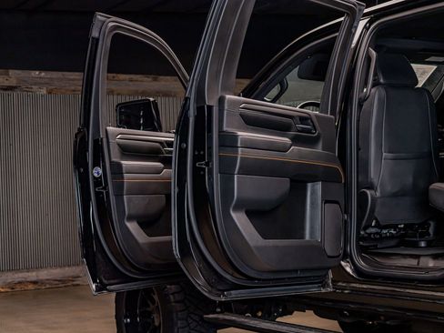 Used 2025 GMC Sierra 2500 AT4 w/ AT4 Premium Plus Package image 29