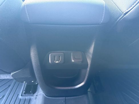 Used 2022 Chevrolet Colorado Z71 w/ Safety Package AWD/4WD image 16