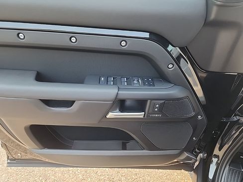 New 2026 Land Rover Defender 110 X-Dynamic SE AWD/4WD image 12