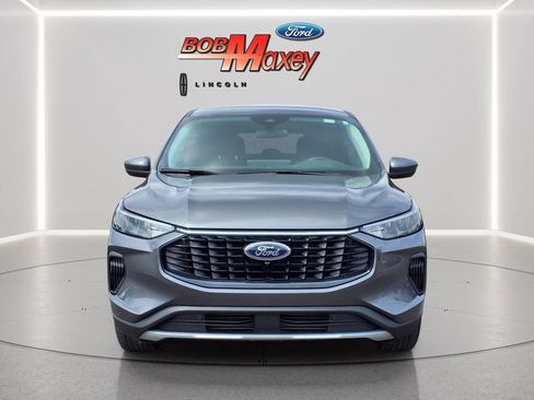 Used 2023 Ford Escape Active w/ Tech Pack #2 AWD/4WD image 2
