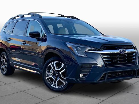 Used 2024 Subaru Ascent Limited image 2