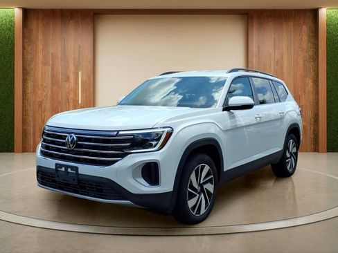 Used 2025 Volkswagen Atlas SE FWD image 27