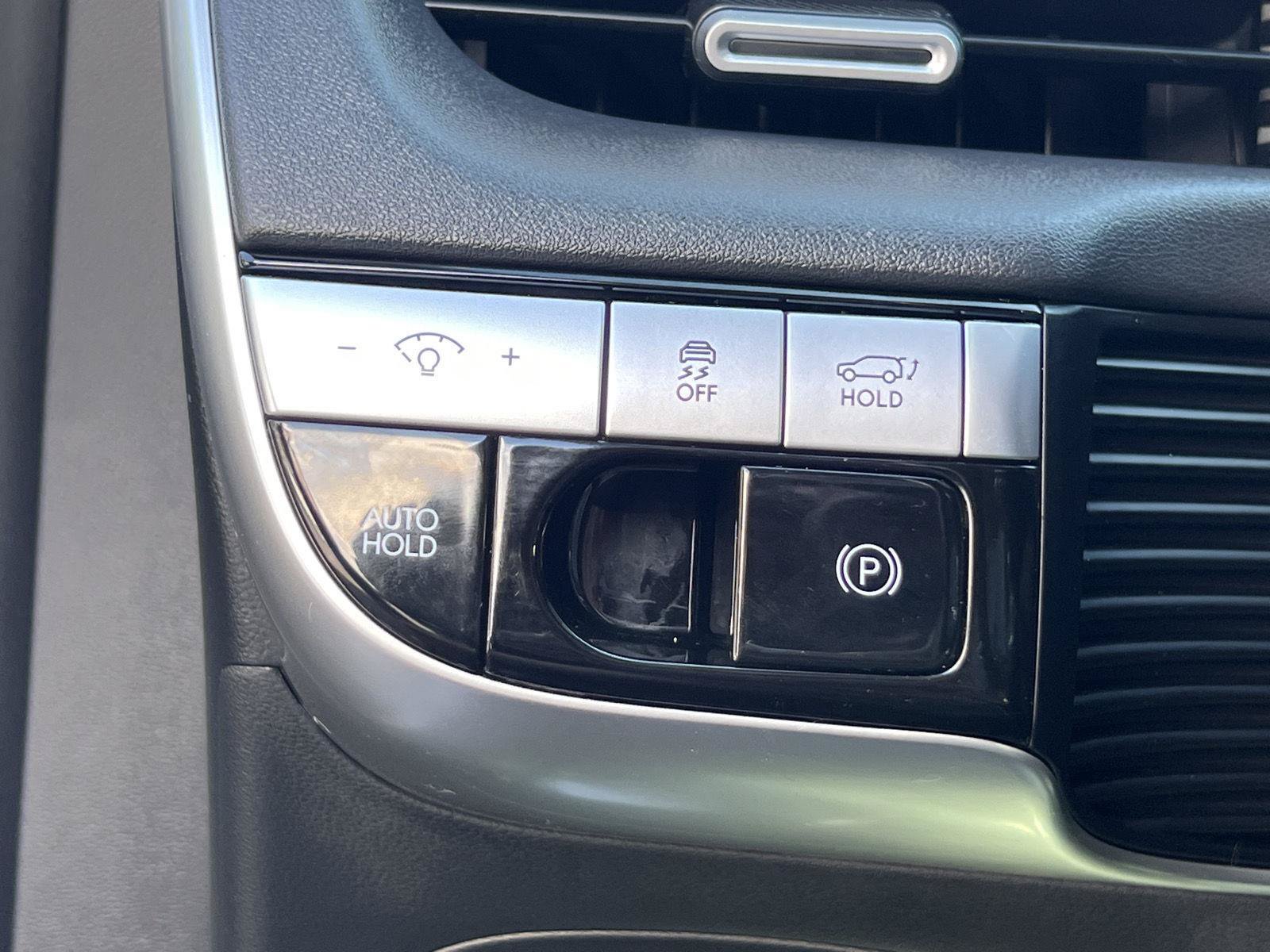 Certified 2024 Hyundai Ioniq 5 Limited AWD/4WD image 31