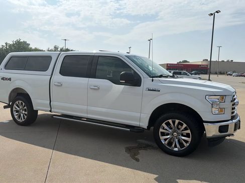 Used 2017 Ford F150 XLT w/ Equipment Group 302A Luxury AWD/4WD image 29