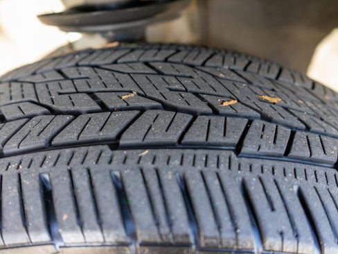 Used 2024 GMC Acadia Denali w/ Super Cruise Package image 41