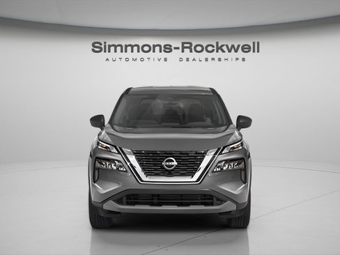 Used 2023 Nissan Rogue S image 14