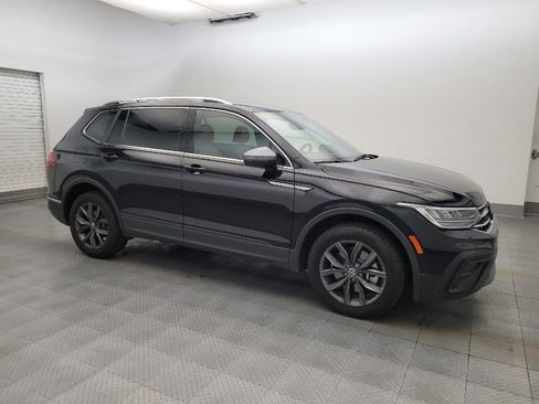 Used 2022 Volkswagen Tiguan SE AWD/4WD image 11