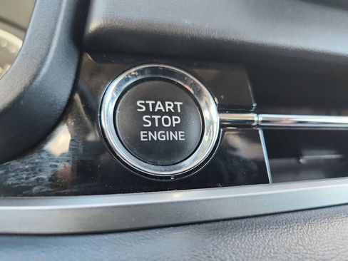 Used 2024 Mitsubishi Outlander SE image 29