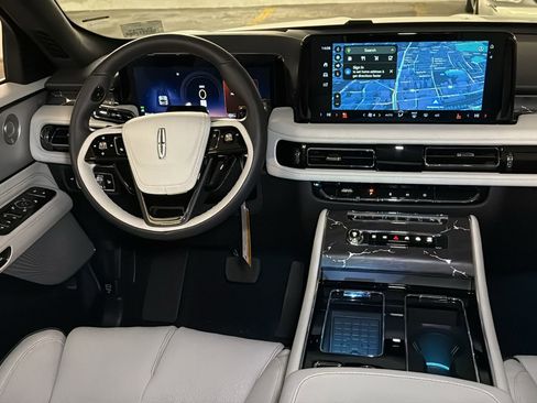 New 2026 Lincoln Aviator Black Label w/ Black Label Special Edition image 20