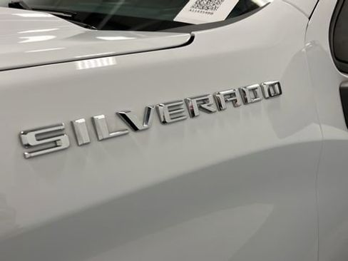 Used 2023 Chevrolet Silverado 1500 RST AWD/4WD image 35