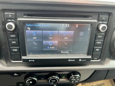 Used 2016 Toyota Tacoma SR5 w/ SR5 Appearance Package (SN) RWD image 19