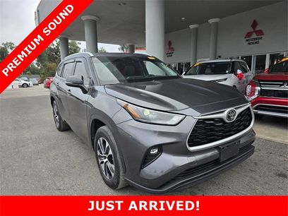 Used 2022 Toyota Highlander XLE