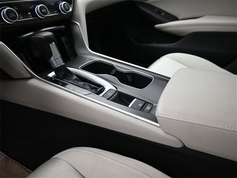 Used 2019 Honda Accord LX image 21