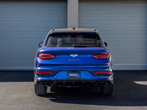 Used 2022 Bentley Bentayga AWD/4WD image 5