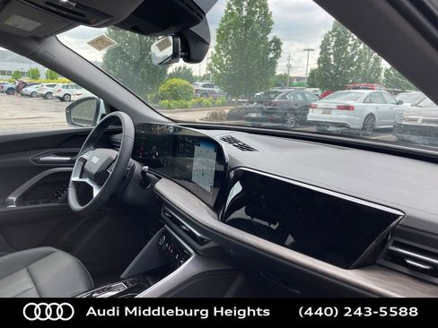 Used 2025 Audi Q5 Premium Plus w/ Premium Plus image 21