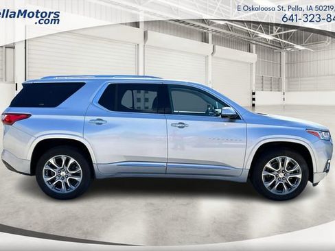 Used 2019 Chevrolet Traverse Premier AWD/4WD image 2