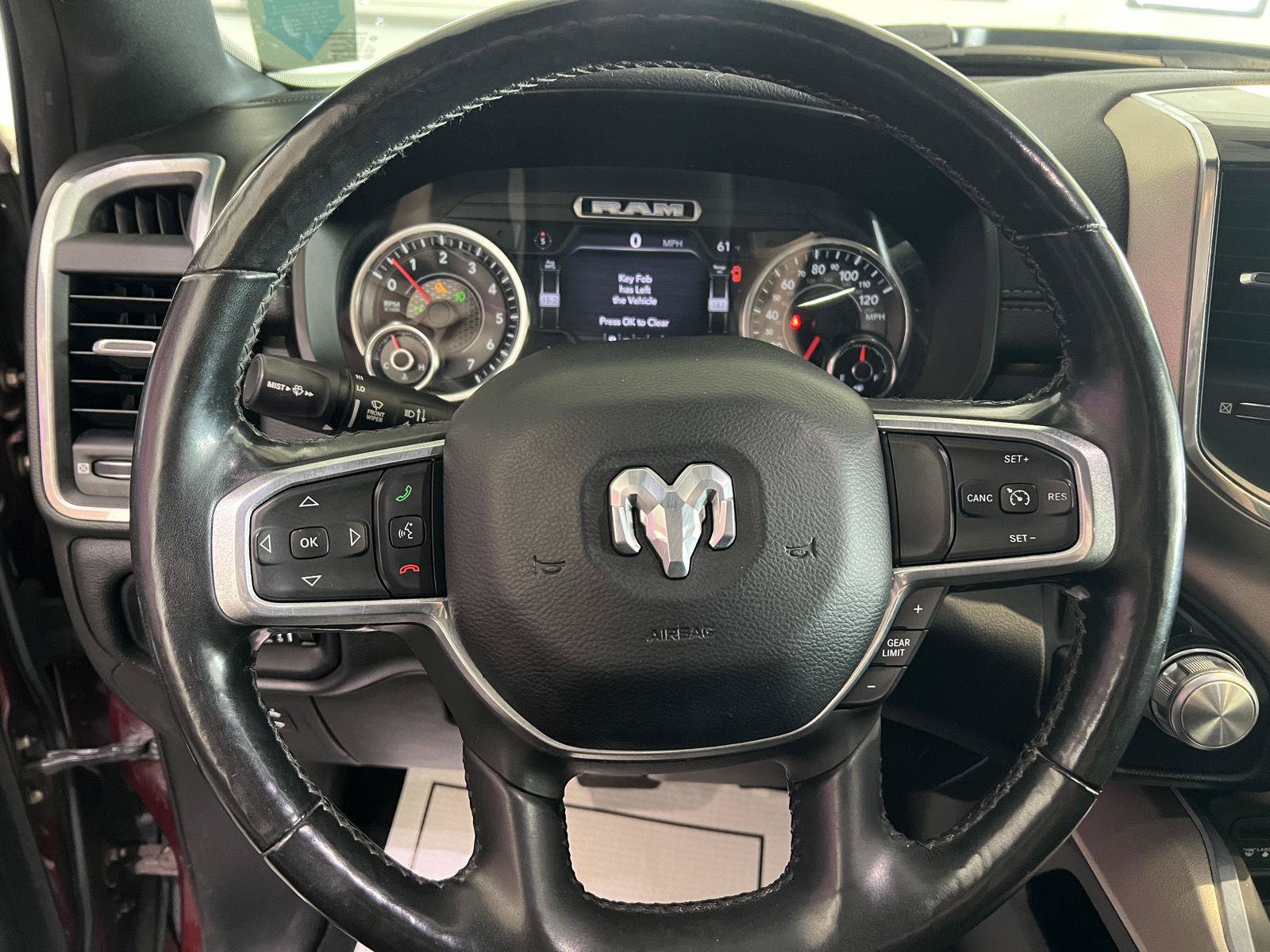 Used 2019 RAM 1500 Laramie AWD/4WD image 17