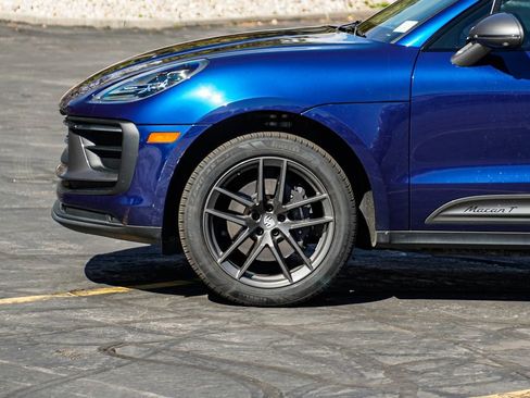 Used 2023 Porsche Macan Turbo image 8