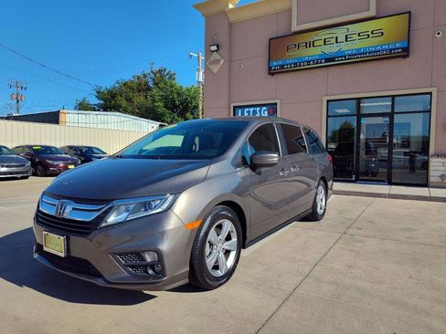 Used 2018 Honda Odyssey EX-L image 8