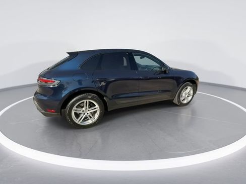 Used 2023 Porsche Macan image 8