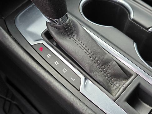 Used 2020 Chevrolet Equinox LT image 34