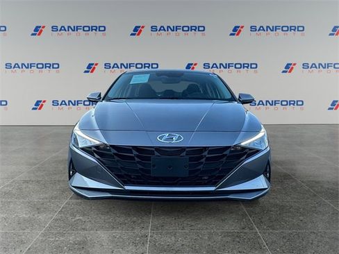 Used 2023 Hyundai Elantra Blue image 8