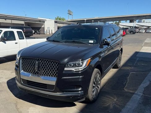 Certified 2023 Lincoln Navigator L Black Label AWD/4WD image 6