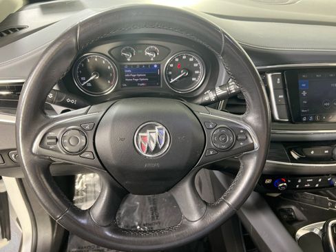 Used 2020 Buick Enclave Essence w/ Sound and Sites Package image 11