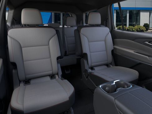 New 2025 Chevrolet Traverse LT w/ Sun and Wheel Package image 17