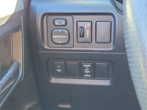 Used 2018 Toyota 4Runner SR5 image 22