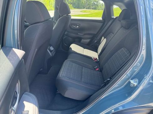 Used 2024 Honda HR-V Sport image 16