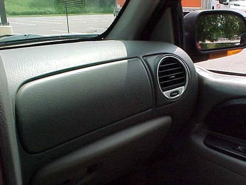 Used 2002 GMC Envoy SLT AWD/4WD image 55
